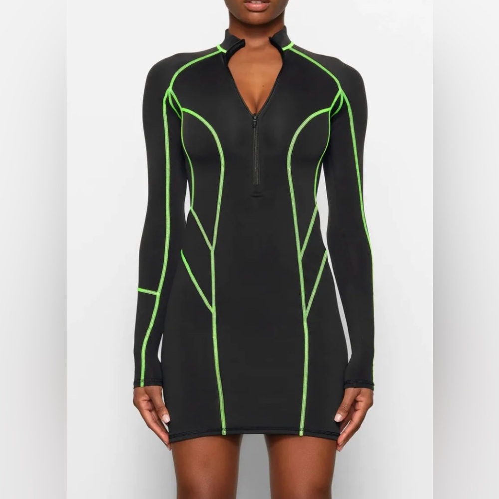 SKIMS Limited Edition NWOT Moto Contour Bodycon Dress